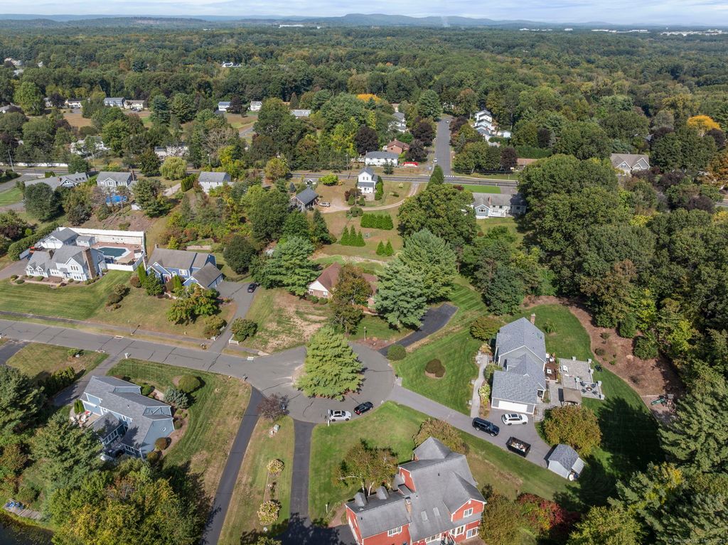 Photo of 10 Cleary Lane, Windsor, CT 06095 (MLS # 24126767)