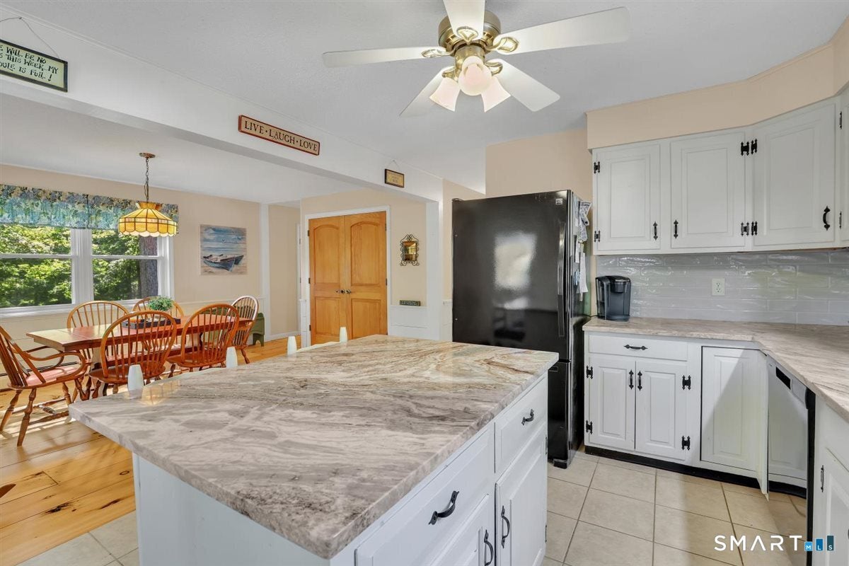 328 Bulkeley Hill Road