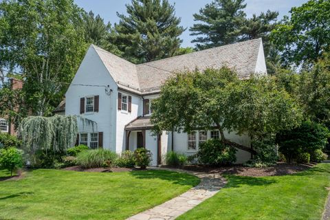 10 Norwood Road West Hartford CT 06117
