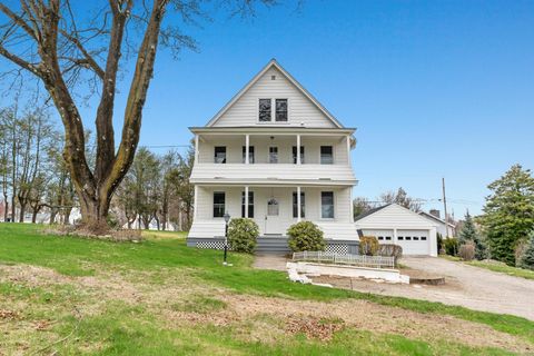 Photo of 189 Derby Avenue, Orange, CT 06477 (MLS # 24135863)