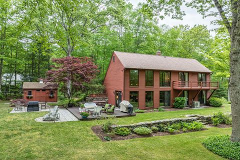 31 Philip Drive Mansfield CT 06268