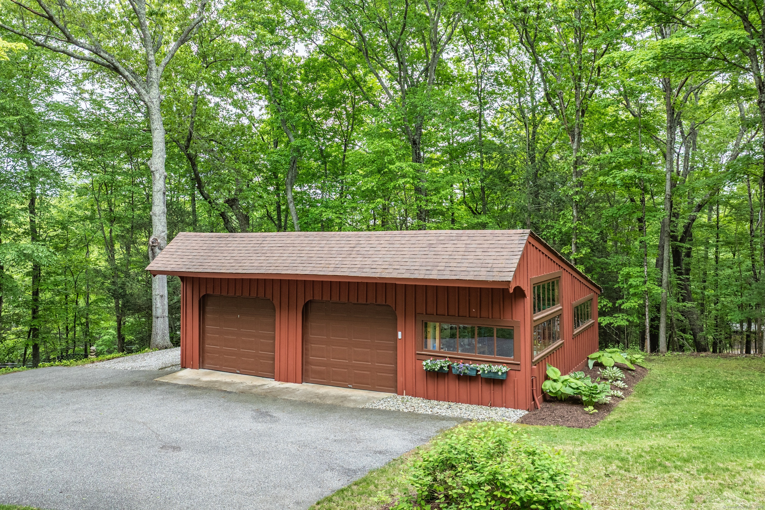 31 Philip Drive