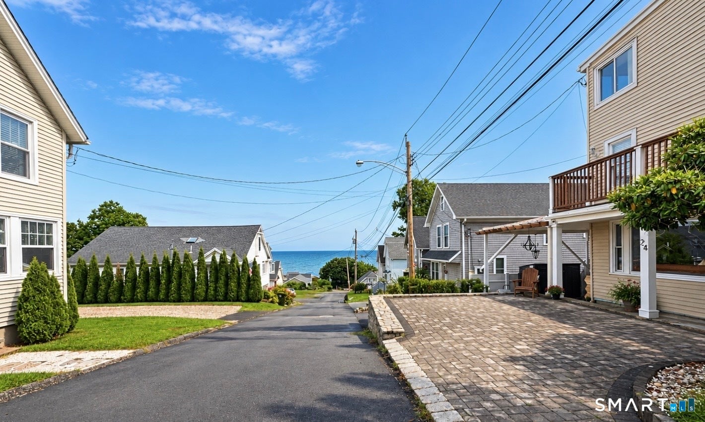 24 Highview Avenue