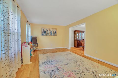 Tiny photo for 10 Colonial Court, Cheshire, CT 06410 (MLS # 24170129)