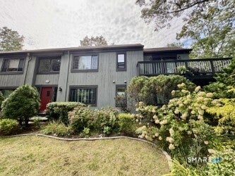 24 Harbour Village D