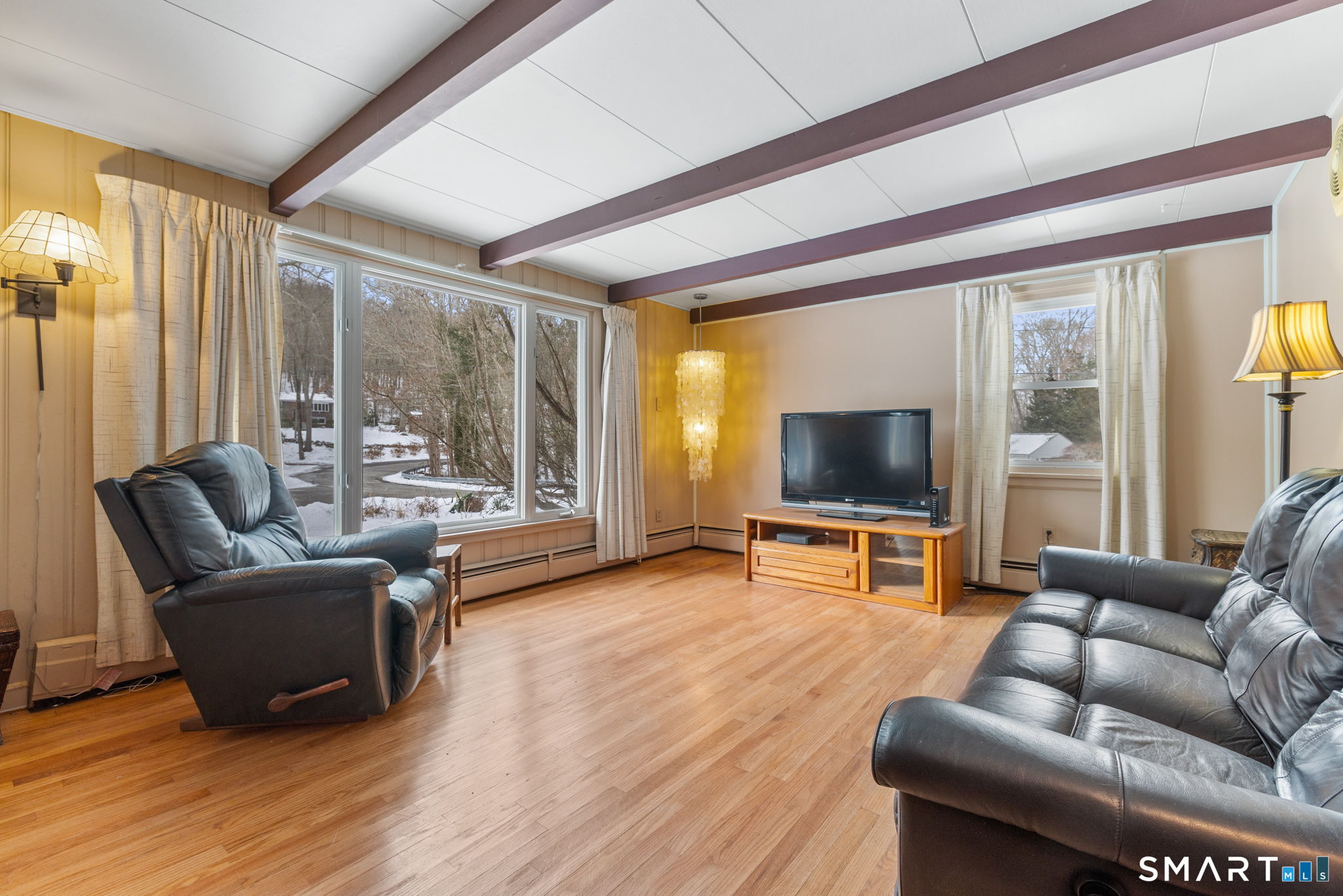 52 North Glenwoods Road