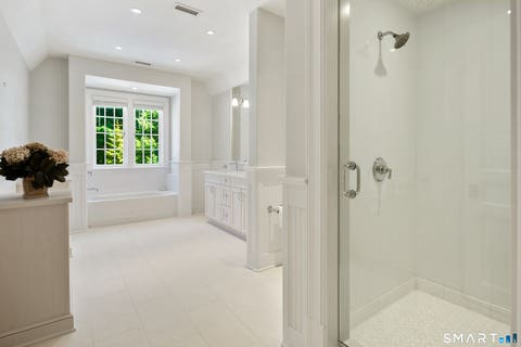 Tiny photo for 2 Settlers Trail #3, Darien, CT 06820 (MLS # 24184641)