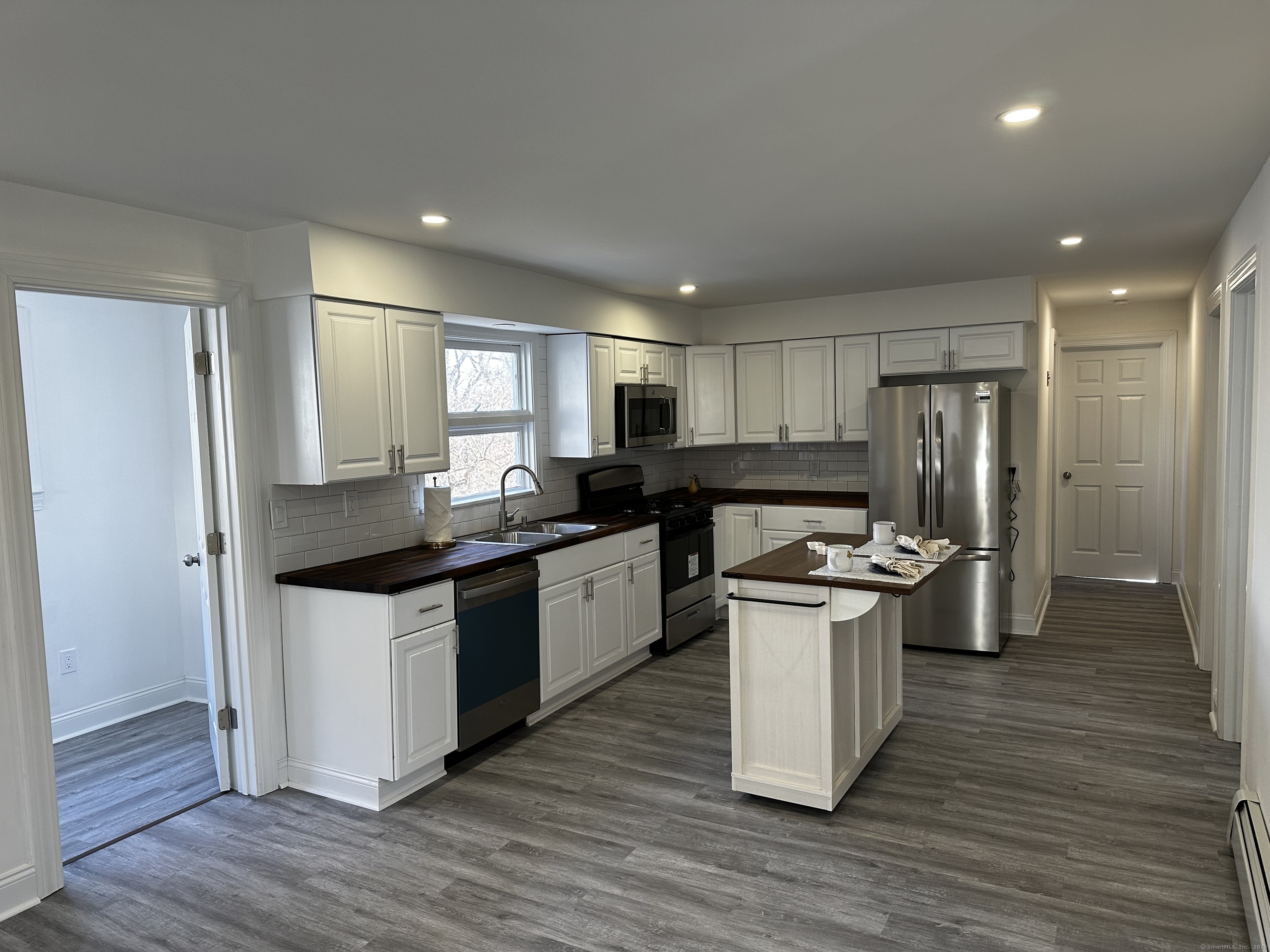 384 Sylvan Avenue, Waterbury, Connecticut image 6