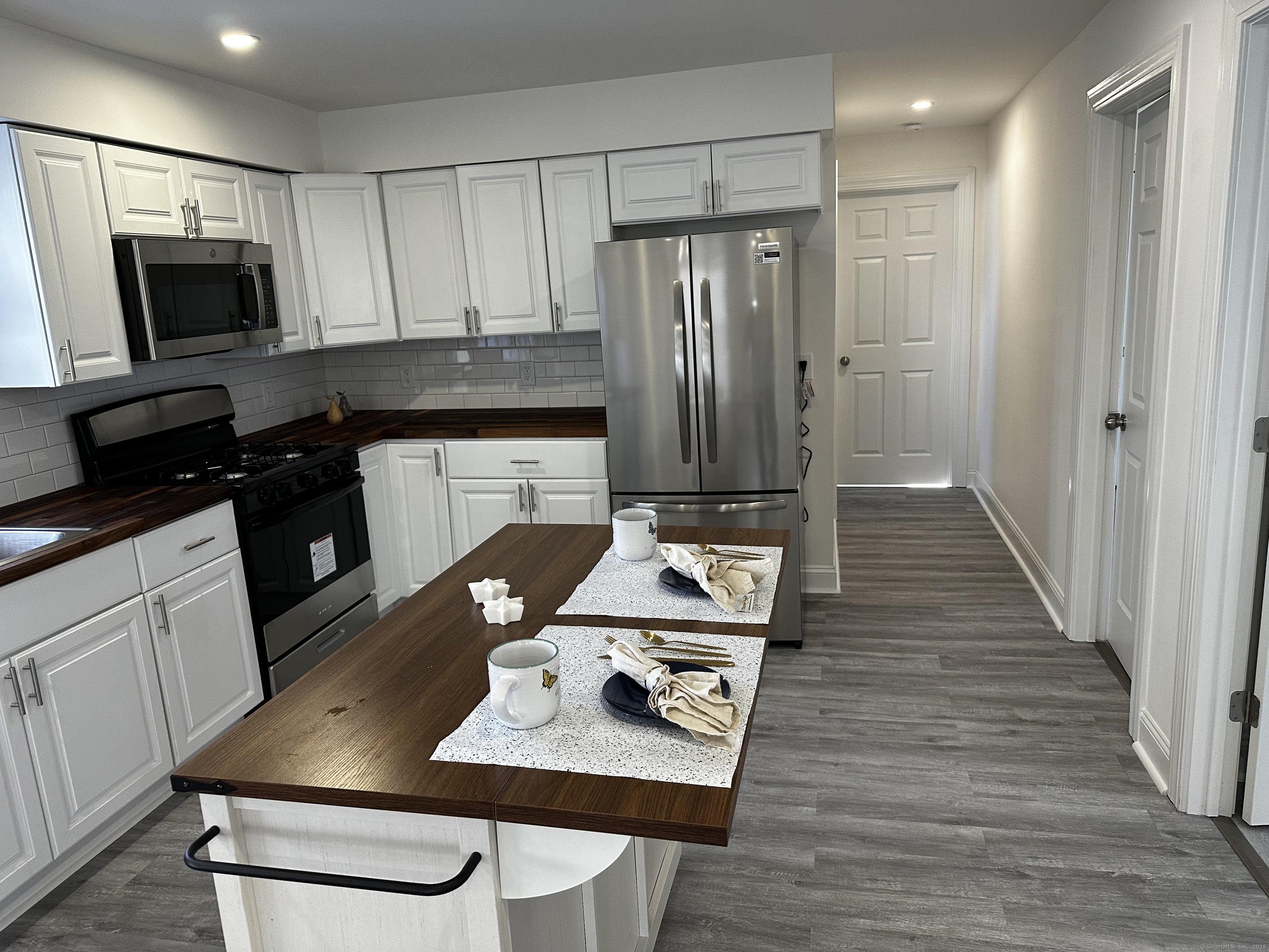 384 Sylvan Avenue, Waterbury, Connecticut image 7