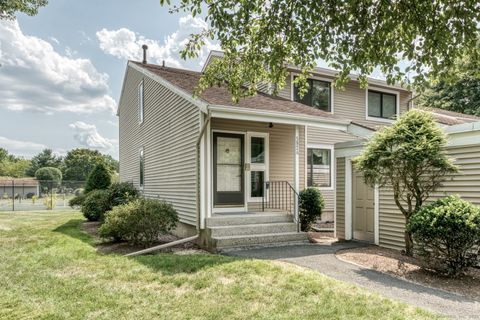 592A Mountain Road APT A West Hartford CT 06117