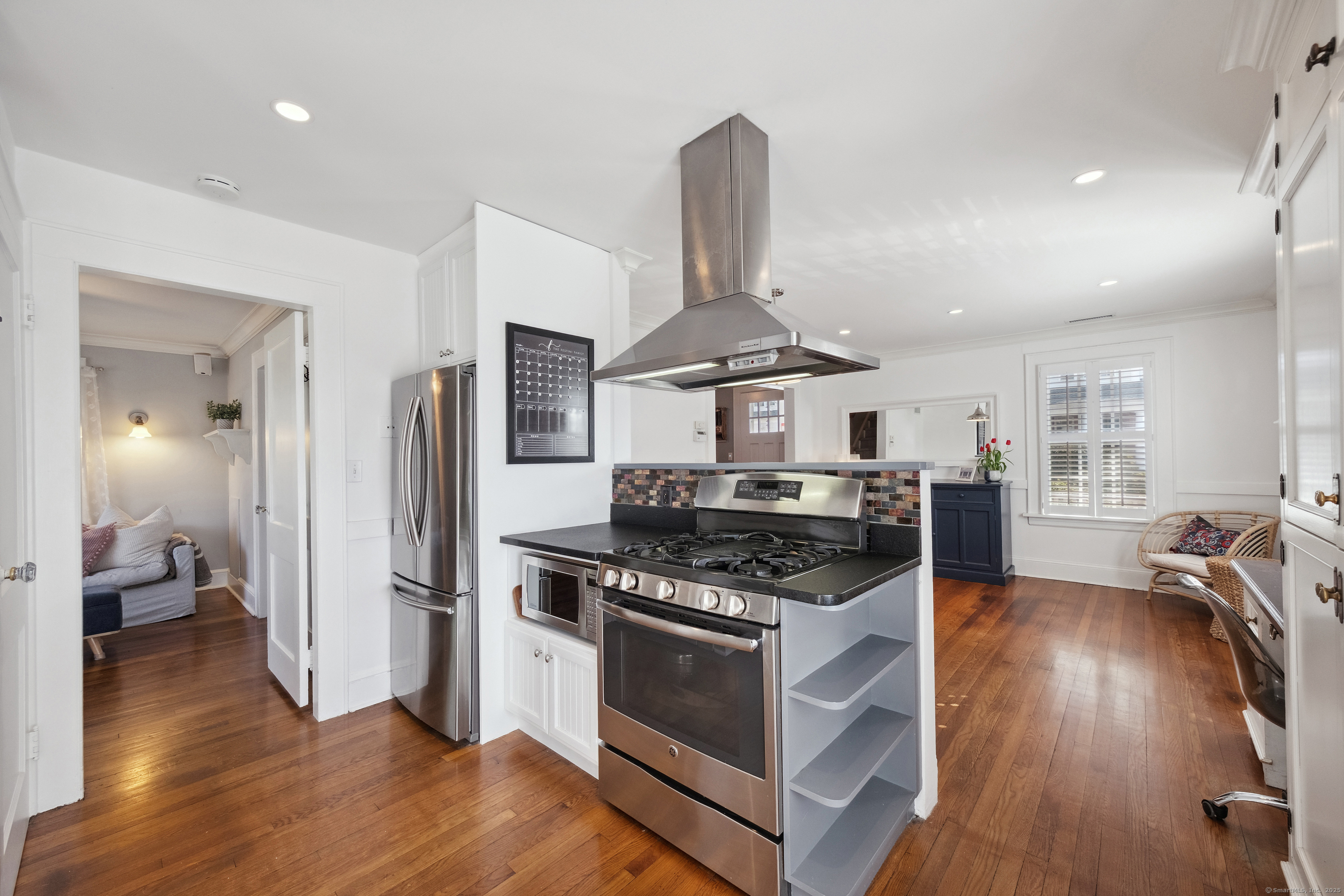 639 Center Street, Fairfield, Connecticut image 11