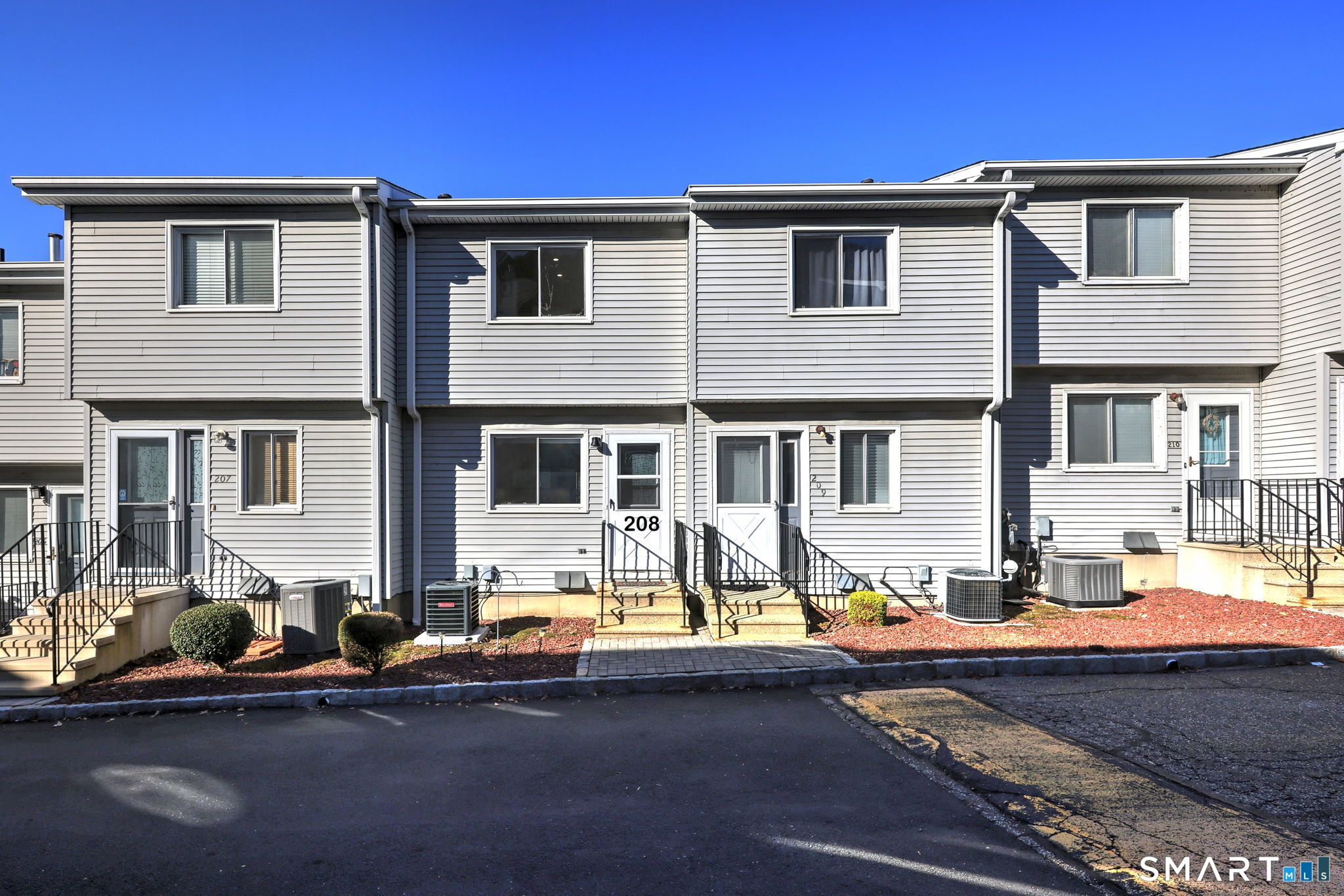 273 Derby Avenue 208