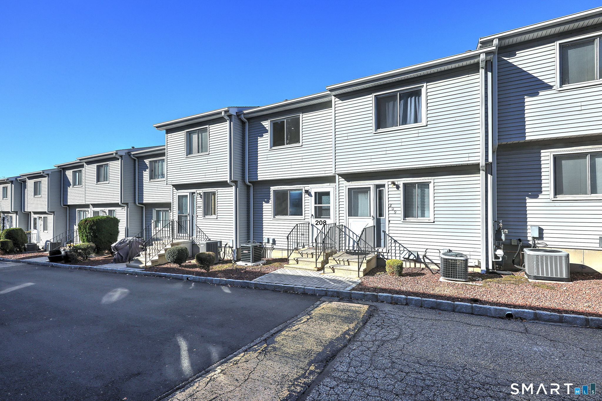 273 Derby Avenue 208
