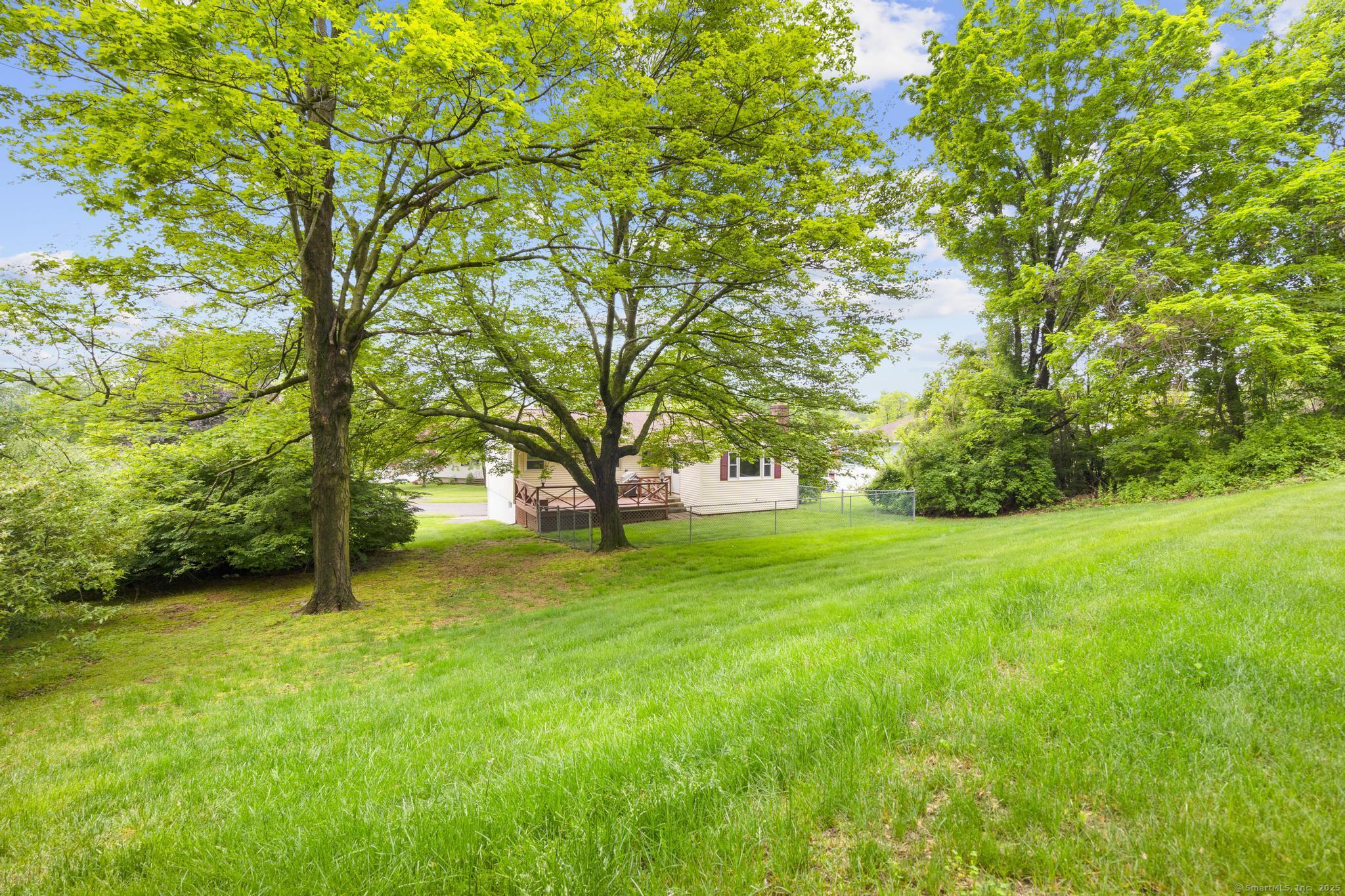 110 Hesse Road, Hamden, Connecticut image 32