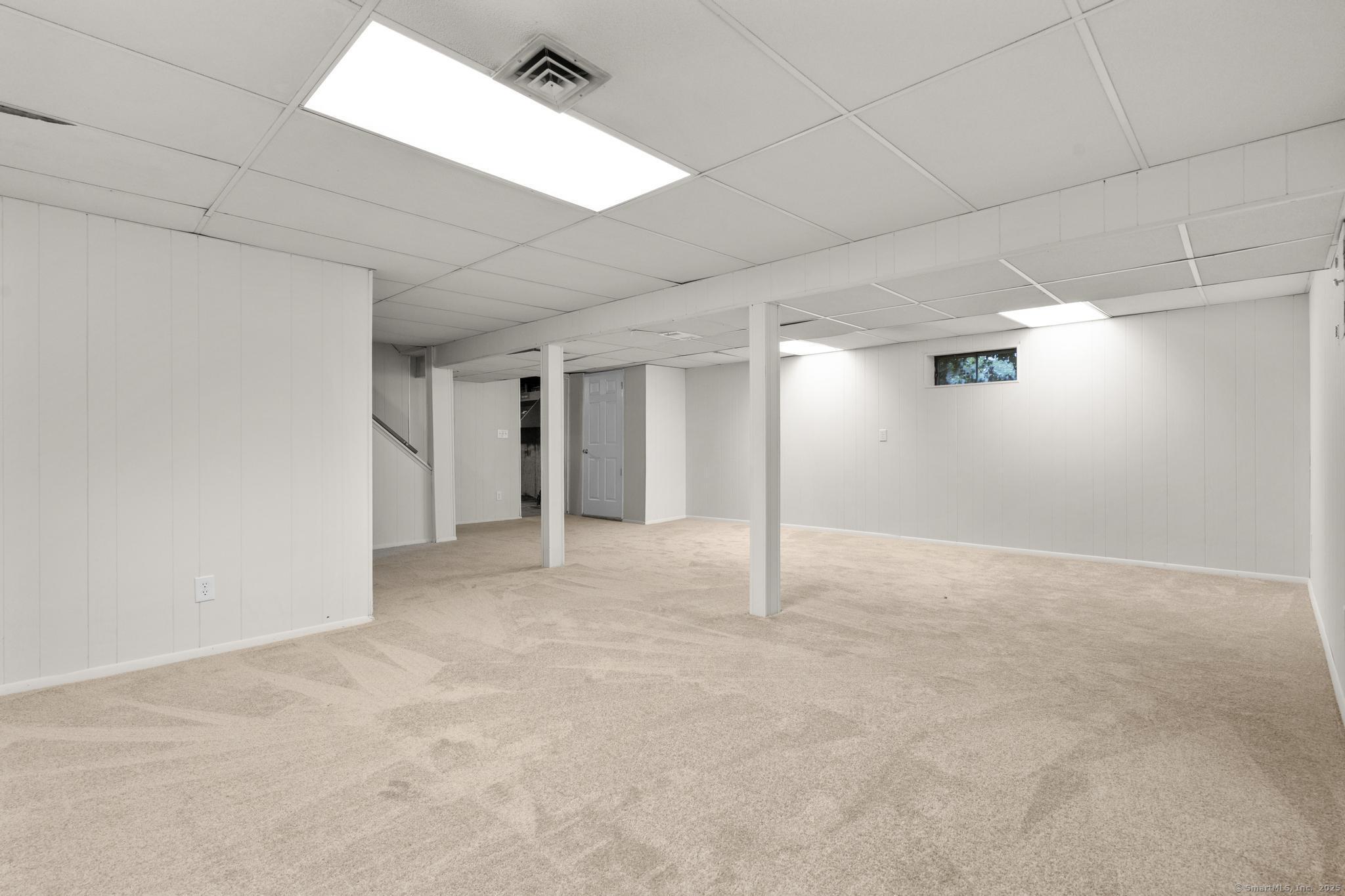 110 Hesse Road, Hamden, Connecticut image 23