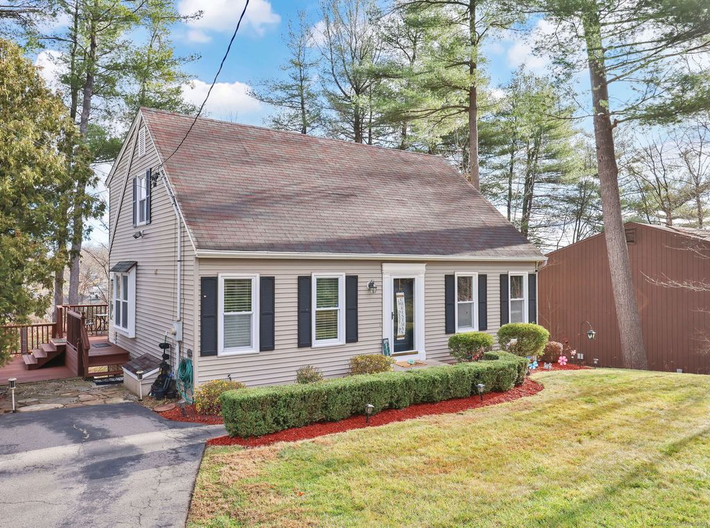 Photo of 23 Daniel Road, Bristol, CT 06010 (MLS # 24142121)