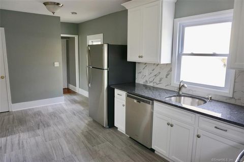 Tiny photo for 15 Crofut Place #1, Danbury, CT 06810 (MLS # 24156142)