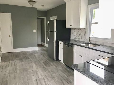 Tiny photo for 15 Crofut Place #1, Danbury, CT 06810 (MLS # 24156142)