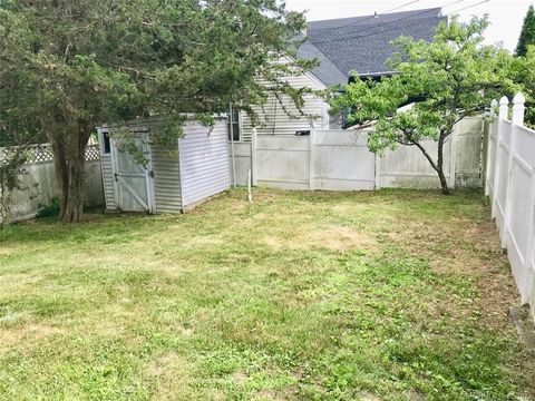 Tiny photo for 15 Crofut Place #1, Danbury, CT 06810 (MLS # 24156142)