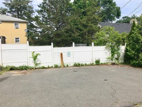 Tiny photo for 15 Crofut Place #1, Danbury, CT 06810 (MLS # 24156142)