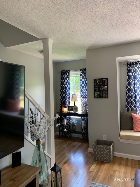 380 Hitchcock Road 6