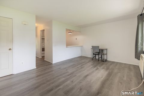 Tiny photo for 31 Bostwick Arms #31, New Milford, CT 06776 (MLS # 24150025)