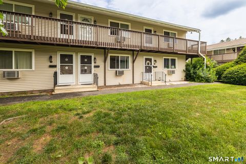 Photo of 31 Bostwick Arms #31, New Milford, CT 06776 (MLS # 24150025)