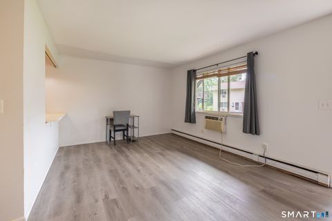 Tiny photo for 31 Bostwick Arms #31, New Milford, CT 06776 (MLS # 24150025)