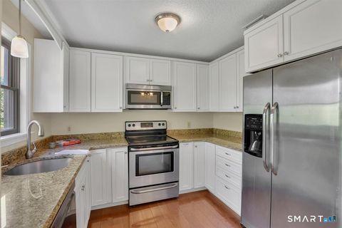 Tiny photo for 606 Lake Vista Drive #606, East Hampton, CT 06424 (MLS # 24183323)