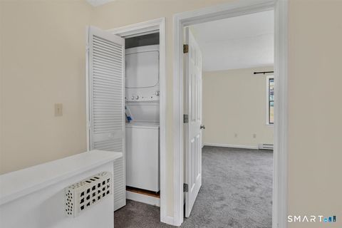 Tiny photo for 606 Lake Vista Drive #606, East Hampton, CT 06424 (MLS # 24183323)