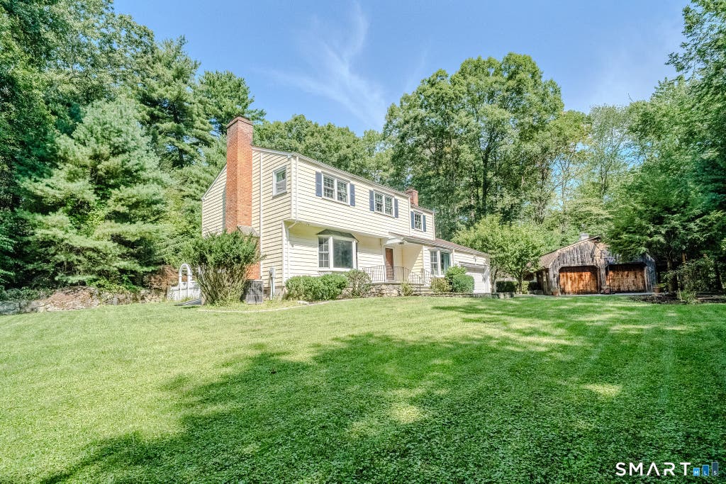 Photo of 237 Chestnut Hill Road, Stamford, CT 06903 (MLS # 24197236)
