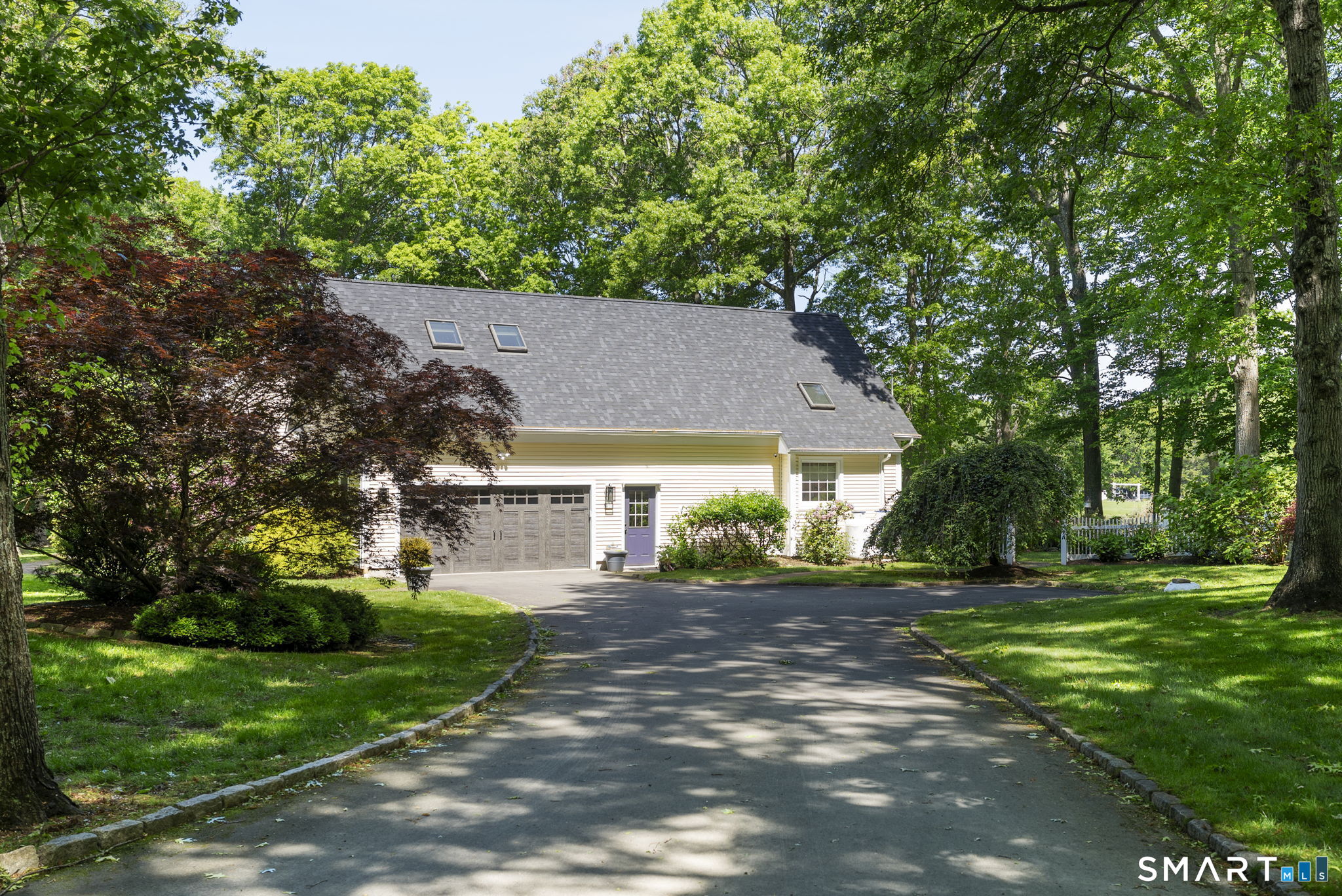 438 Grove Beach Road North