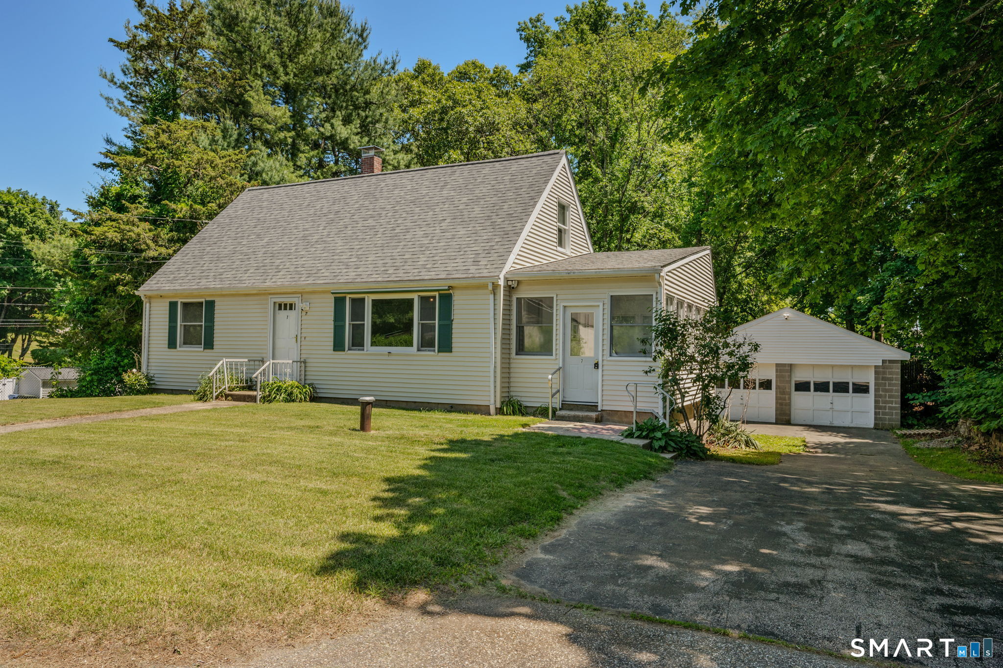 7 Bonville Drive
