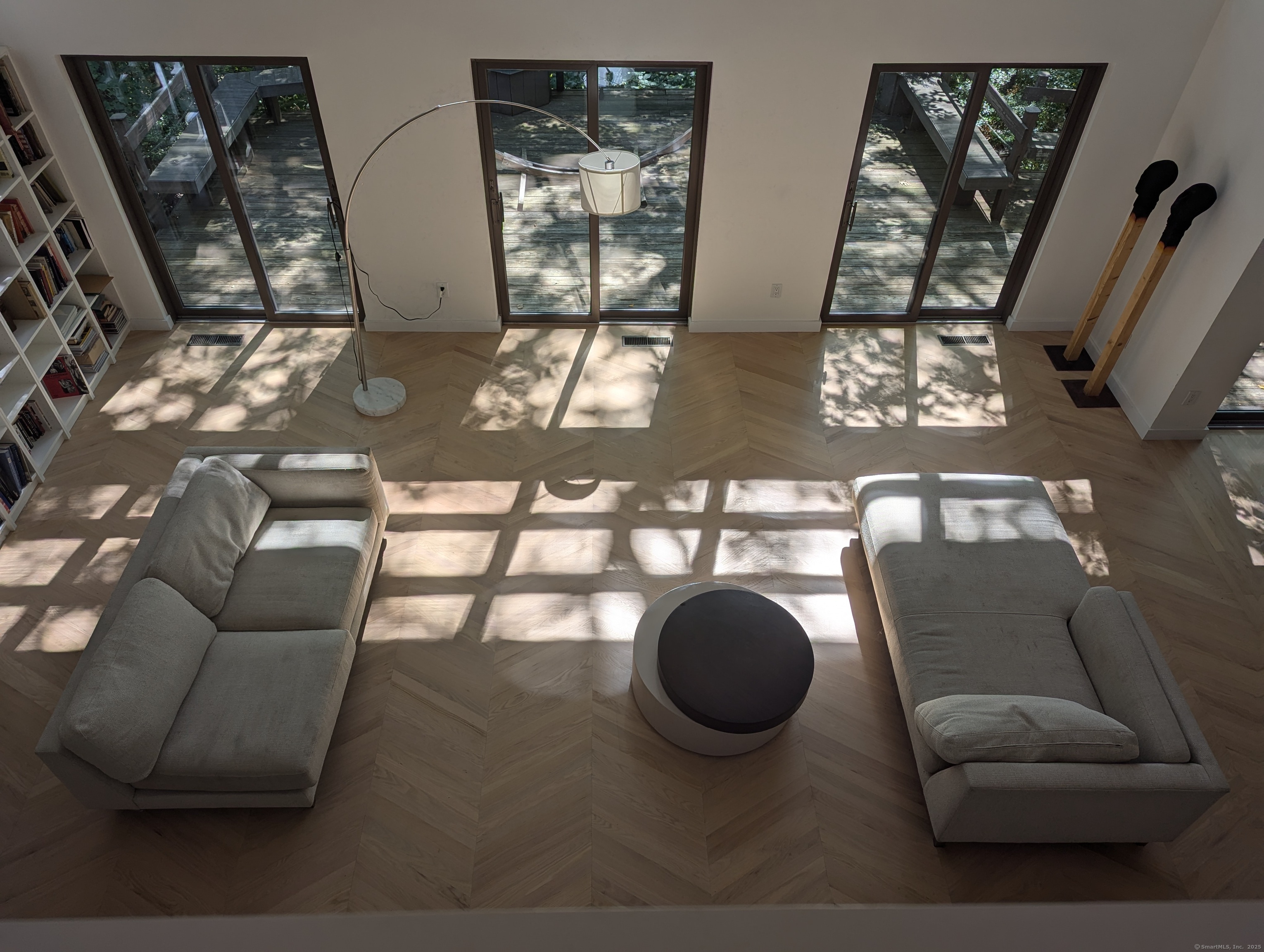 3 Laurelwood Drive