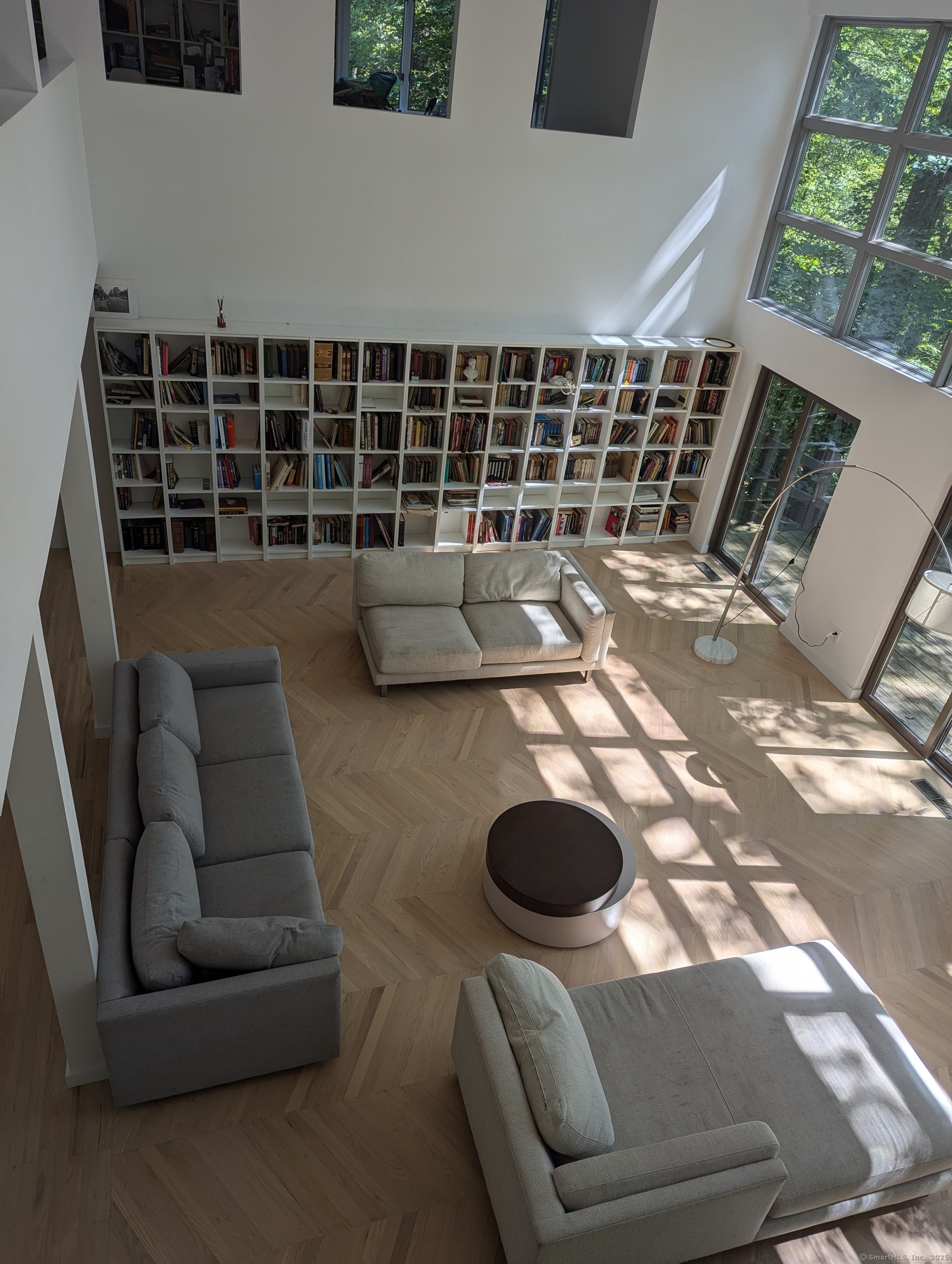 3 Laurelwood Drive