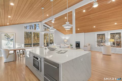 17 Clover Lane Westport CT 06880