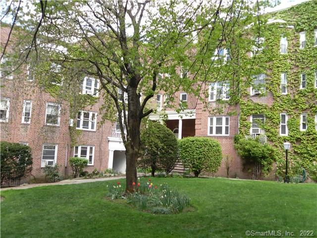 70 Strawberry Hill Avenue 3-3A, Stamford, Connecticut - 1 Bedrooms  
1 Bathrooms  
3 Rooms - 