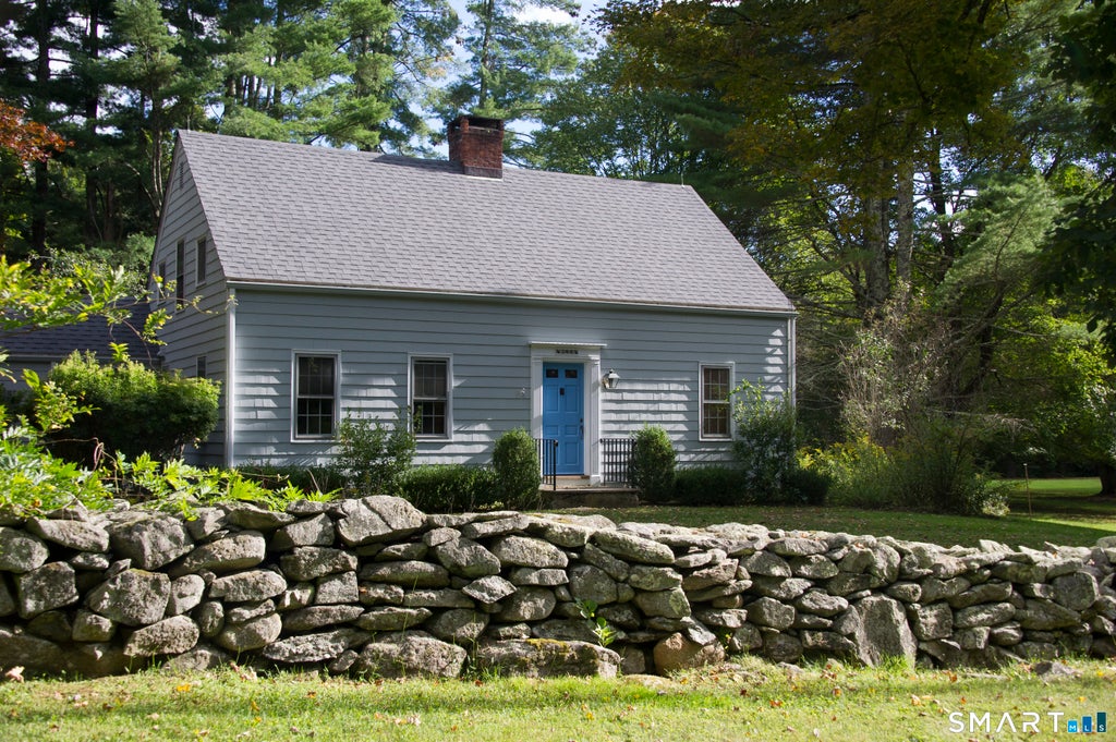 Photo of 344 W Morris Road, Morris, CT 06763 (MLS # 24210158)