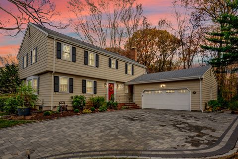 56 Fox Chase Lane West Hartford CT 06107