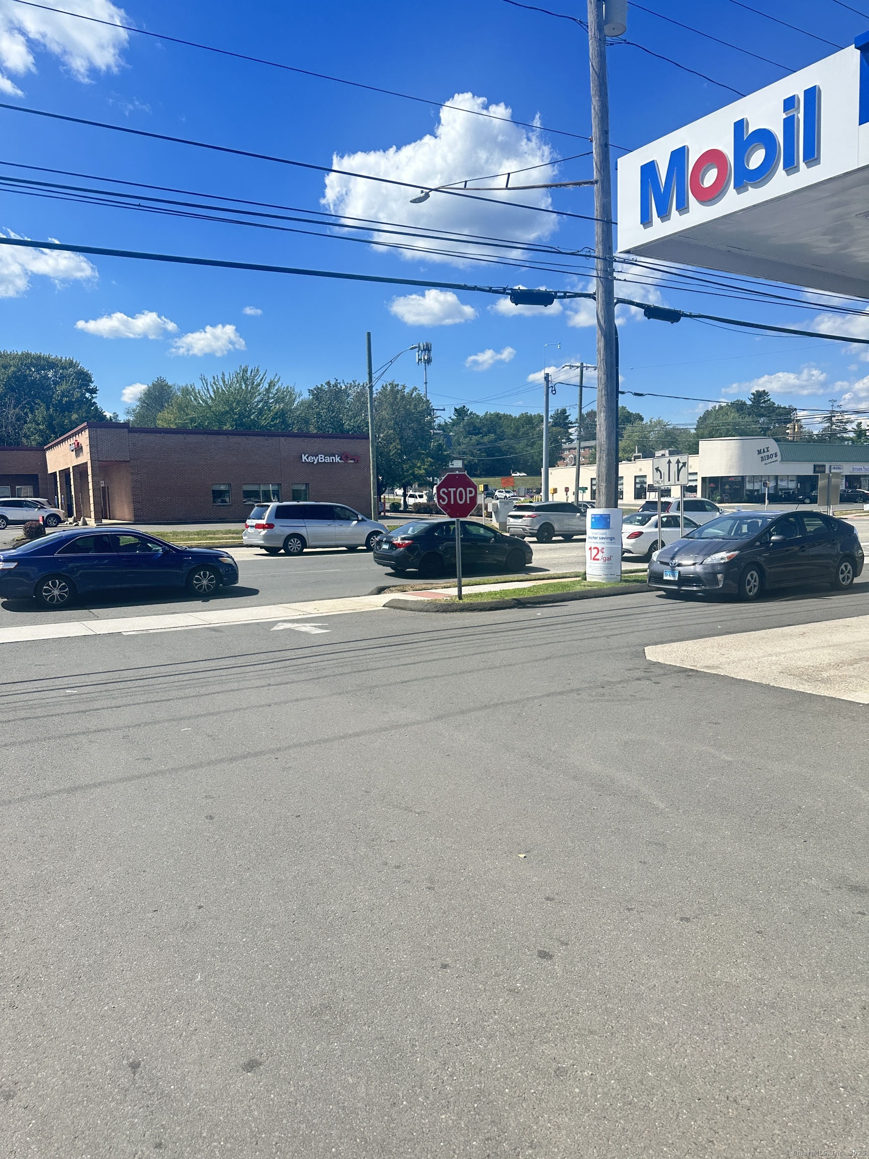 708 Silas Deane Highway