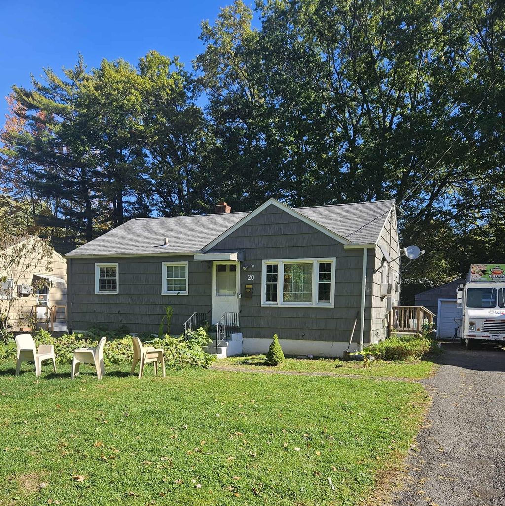 Photo of 20 Goodwin Park Road, Wethersfield, CT 06109 (MLS # 24135744)