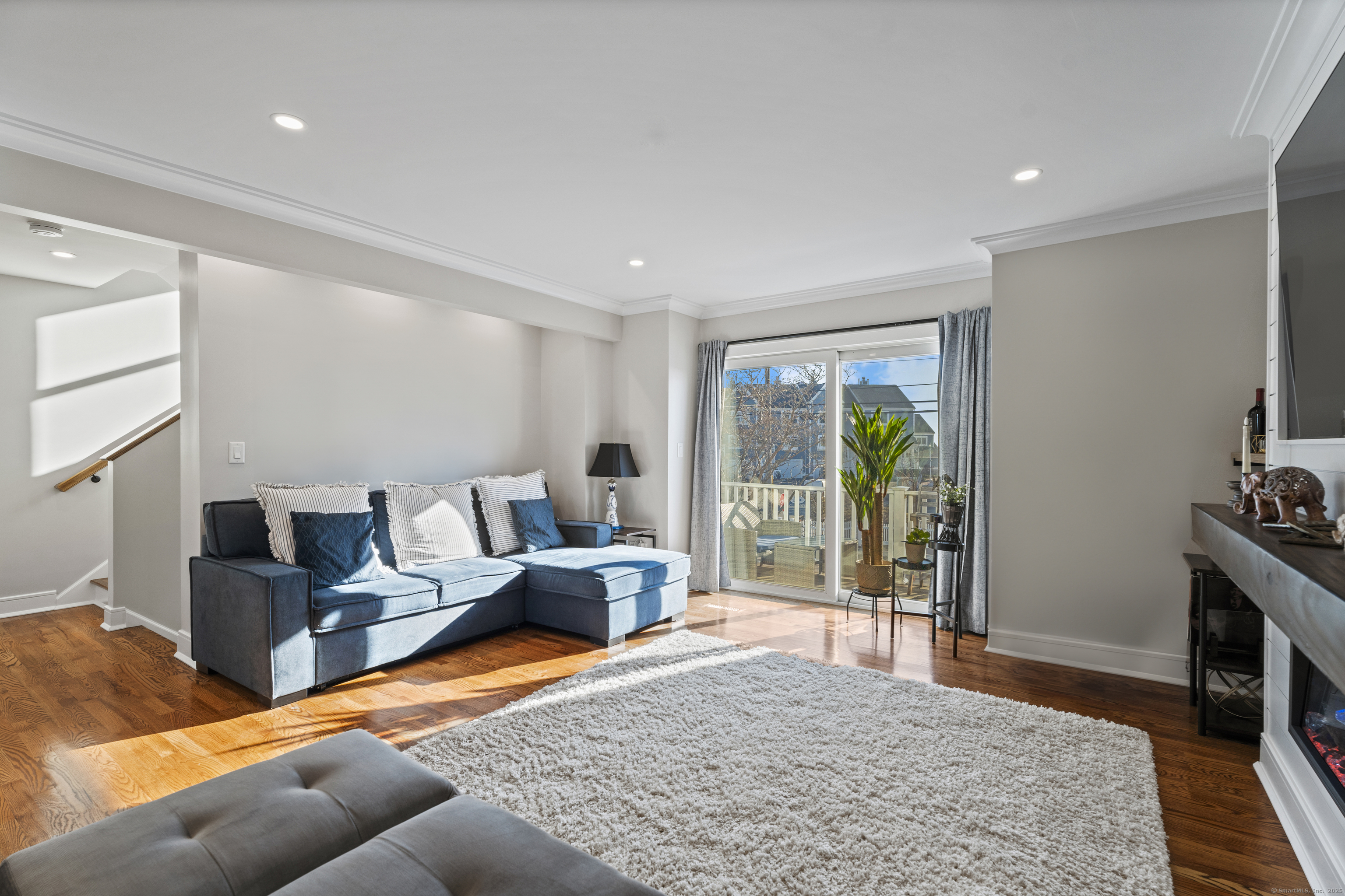 111 Cosey Beach Avenue #APT 7, East Haven, Connecticut image 9
