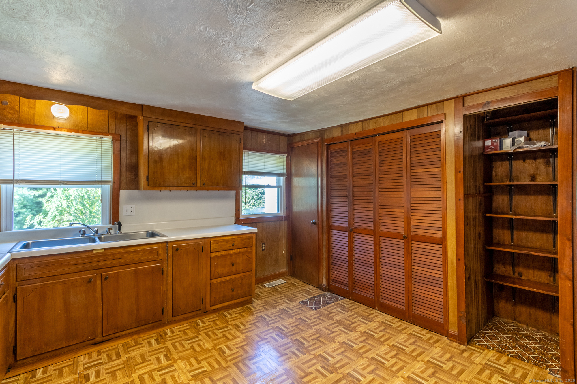 48 Colchester Avenue