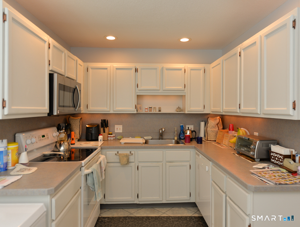 968 Heritage Village A