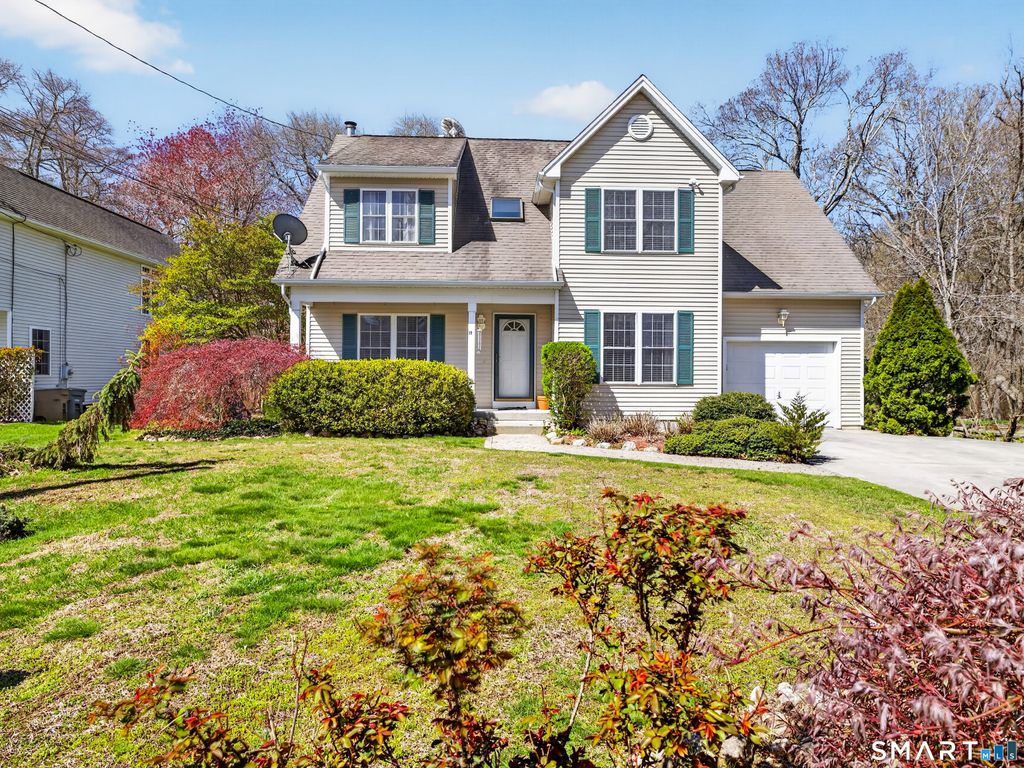 Photo of 11 Cottage Lane, East Lyme, CT 06357 (MLS # 24169529)