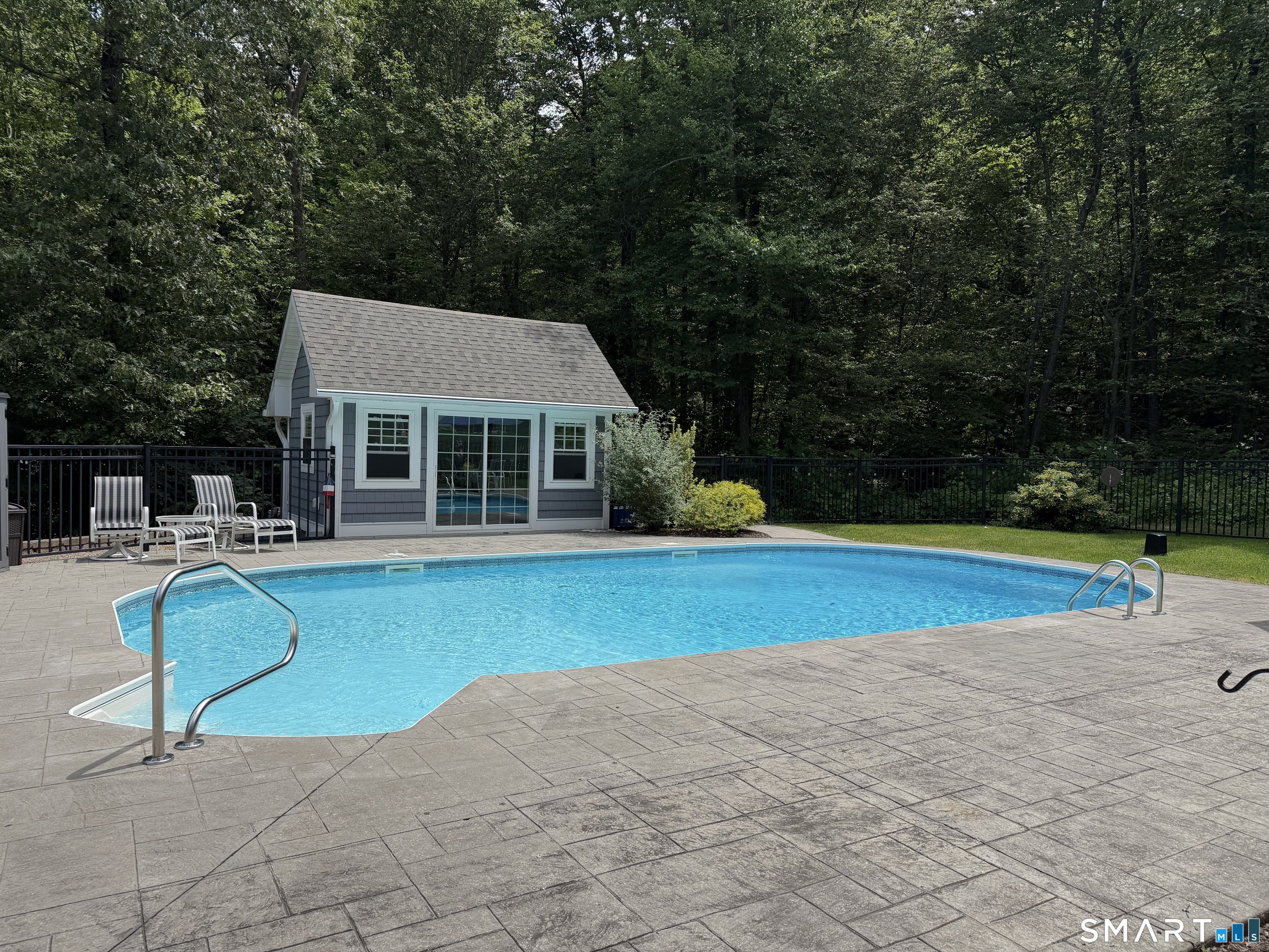 213 Lincoln Drive