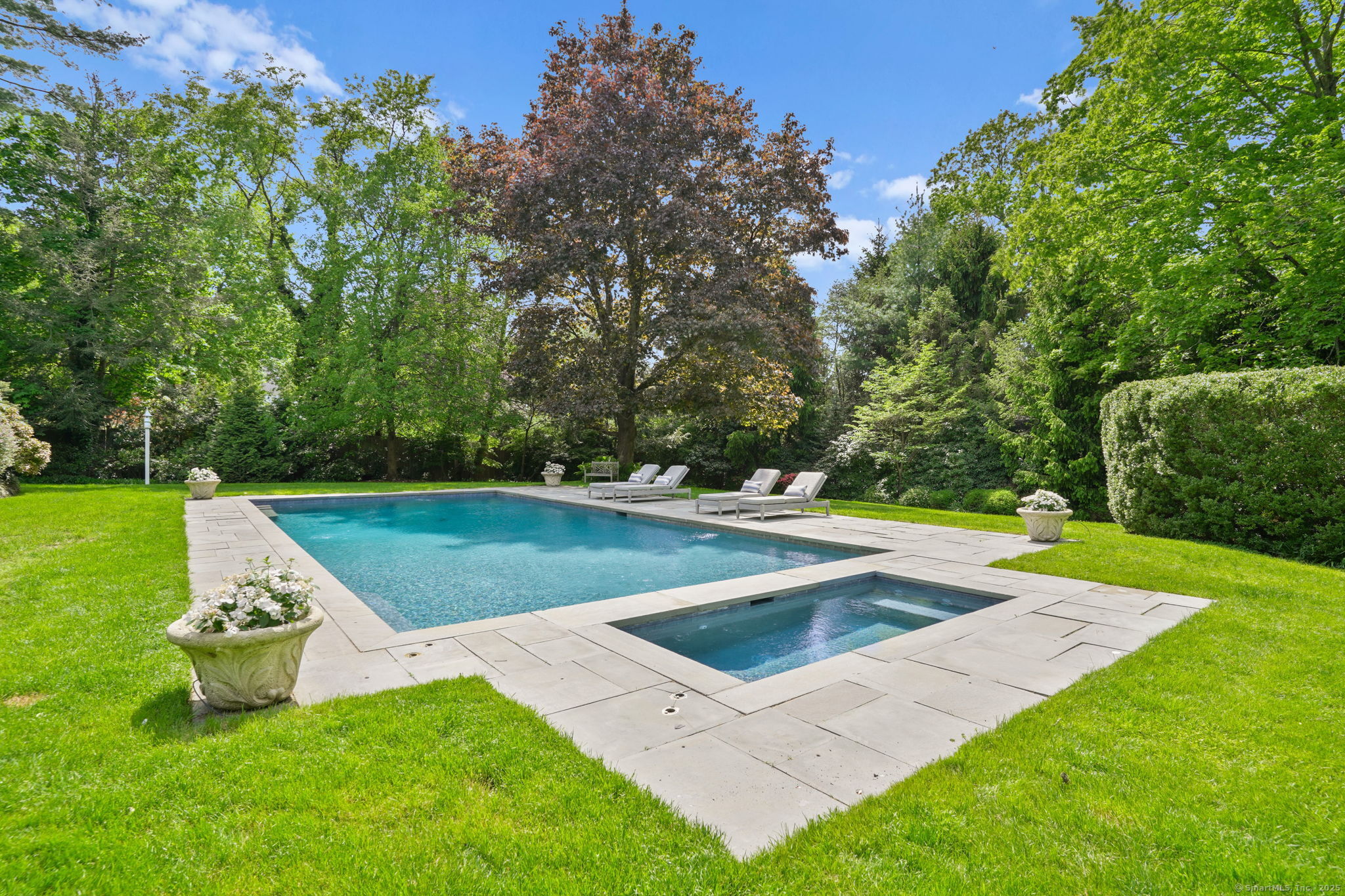 42 Morningside Drive South