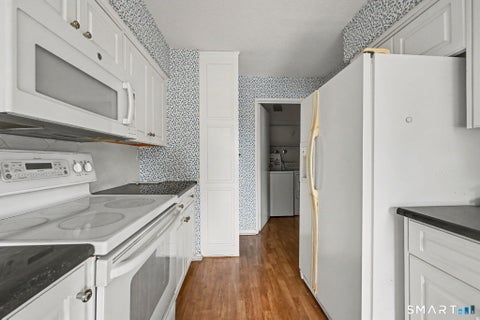 Tiny photo for 3200 Park Avenue #4C1, Bridgeport, CT 06604 (MLS # 24164841)