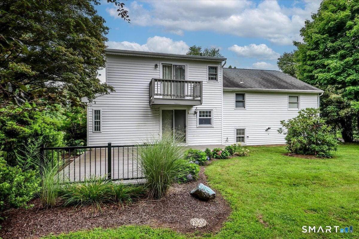 4 Taunton Lake Drive