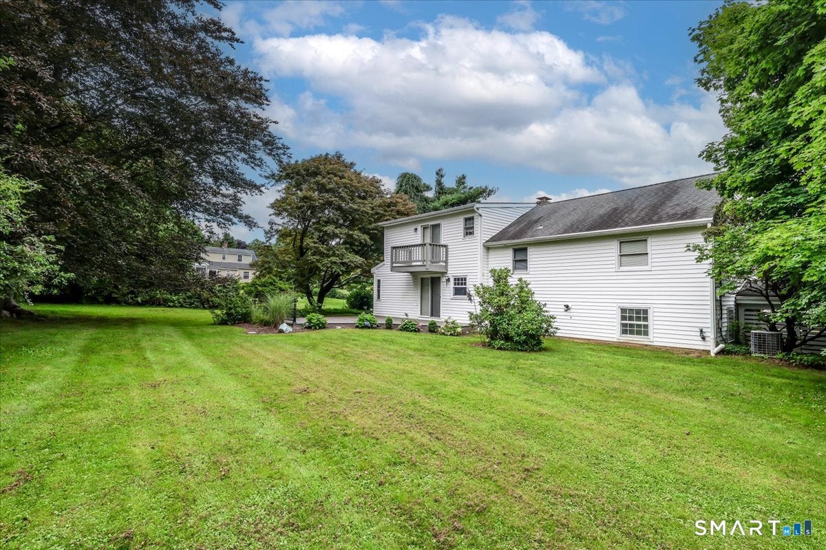 4 Taunton Lake Drive